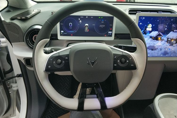 Used ARCFOX Kaola 2023 Family Edition Steering Wheel