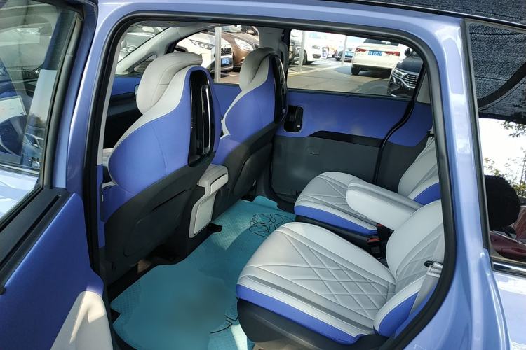 Used ARCFOX Kaola 2024 Family Edition AIR Left Rear Seat