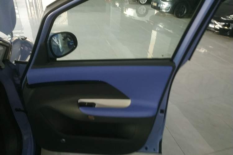 Used ARCFOX Kaola 2024 Family Edition AIR Right Front Door Interior