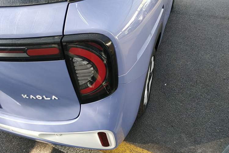 Used ARCFOX Kaola 2024 Family Edition AIR Right Rear Taillight