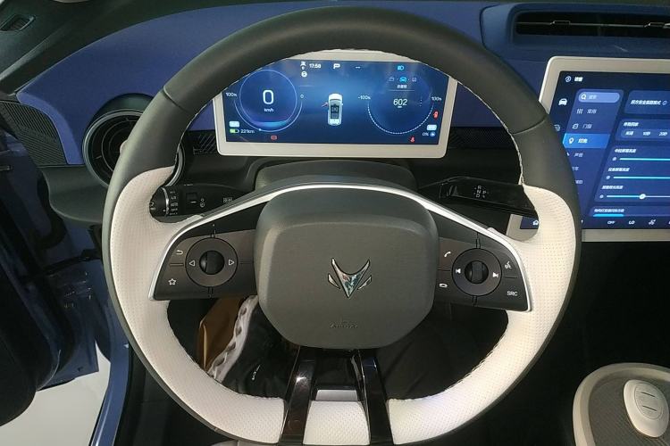 Used ARCFOX Kaola 2024 Family Edition AIR Steering Wheel