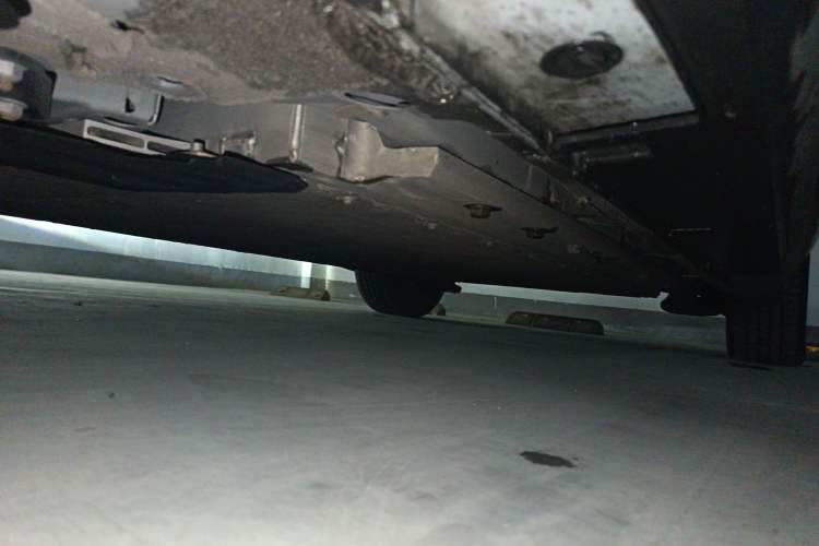 Used ARCFOX Kaola 2024 Family Edition AIR Chassis Front Left