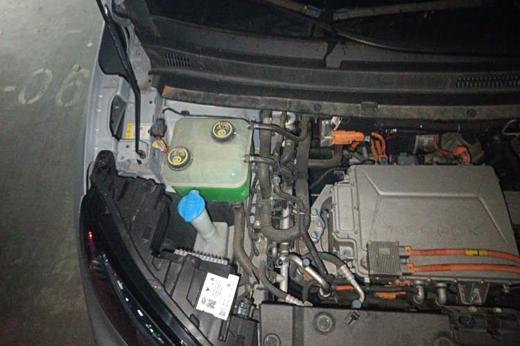 Used ARCFOX Kaola 2024 Family Edition AIR Engine Bay Right