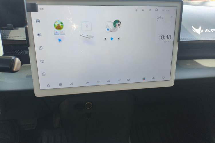 Used ARCFOX Kaola 2024 Family Edition AIR Audio And AC Panel