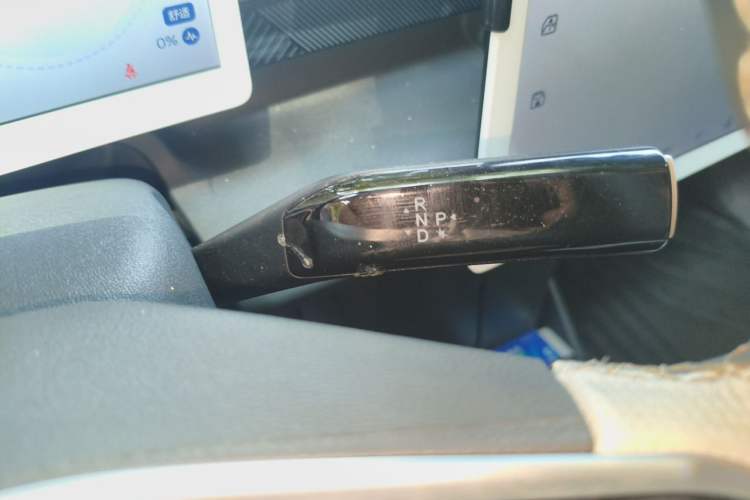 Used ARCFOX Kaola 2024 Family Edition AIR Gear Lever