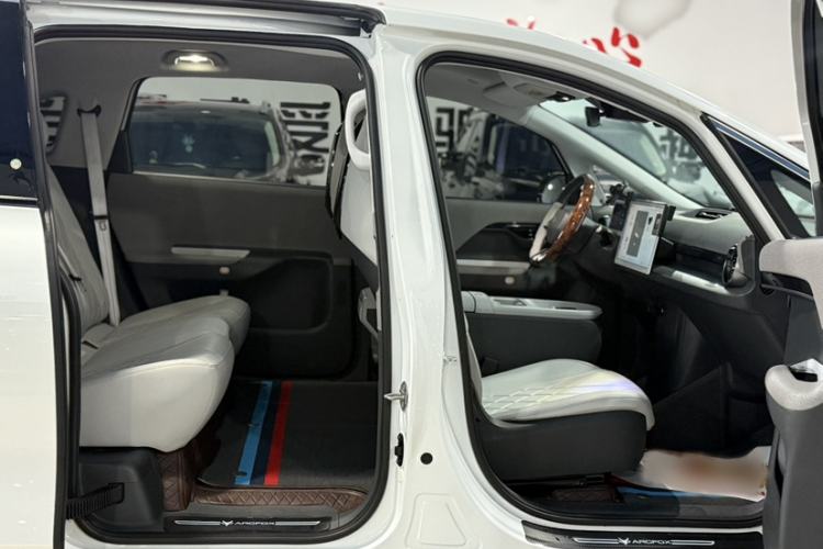 Used ARCFOX Kaola 2024 Family Edition AIR Interior 6