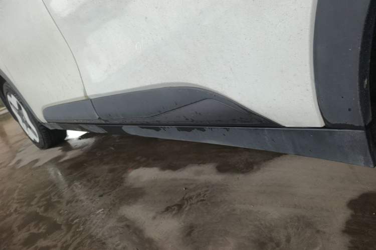 Used ARCFOX Kaola 2024 Family Edition AIR Left Side Sill