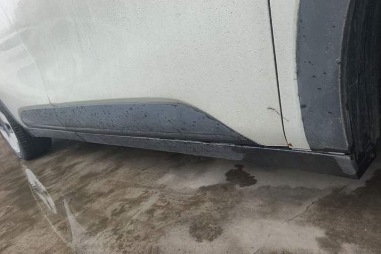 Used ARCFOX Kaola 2024 Family Edition AIR Right Side Sill