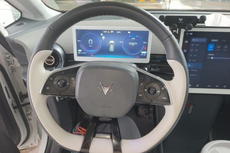 Used ARCFOX Kaola 2024 Family Edition AIR Steering Wheel