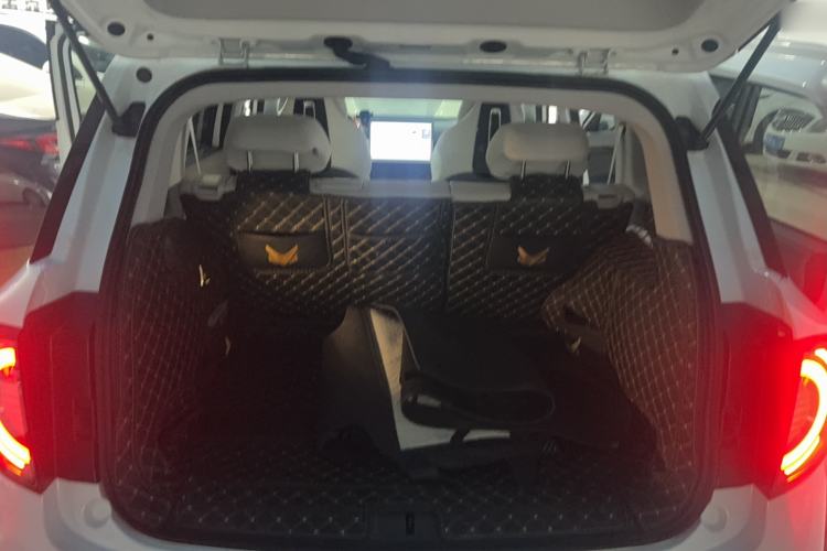 Used ARCFOX Kaola 2024 Family Edition AIR Trunk