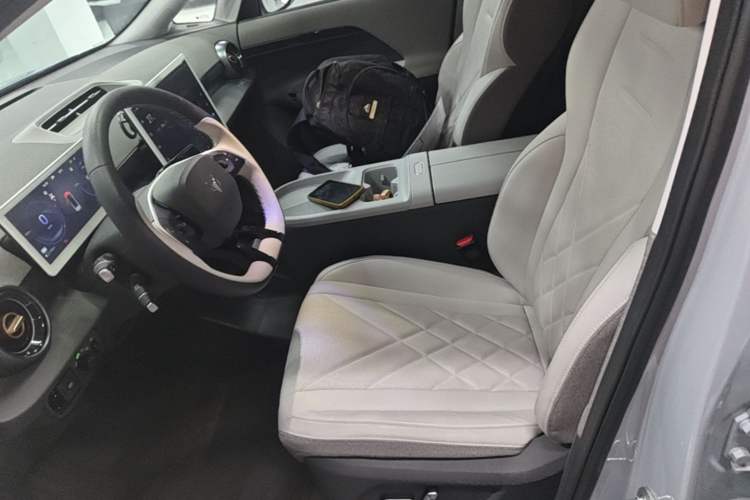 Used ARCFOX Kaola S 2024 PRO Left Front Seat