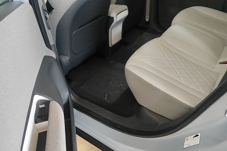 Used ARCFOX Kaola S 2024 PRO Left Rear Seat