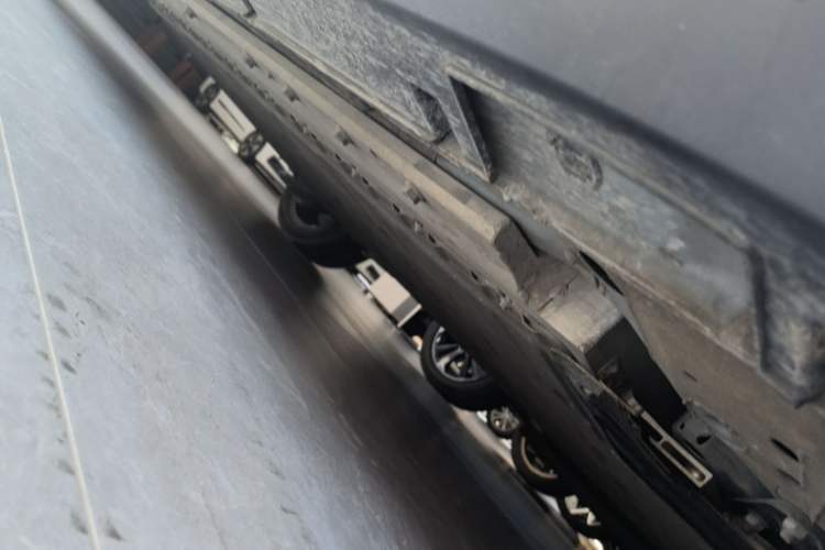 Used ARCFOX Kaola S 2024 AIR Right Side Sill