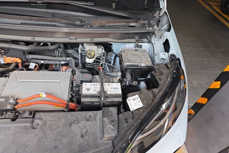 Used ARCFOX Kaola S 2024 AIR Engine Bay Left