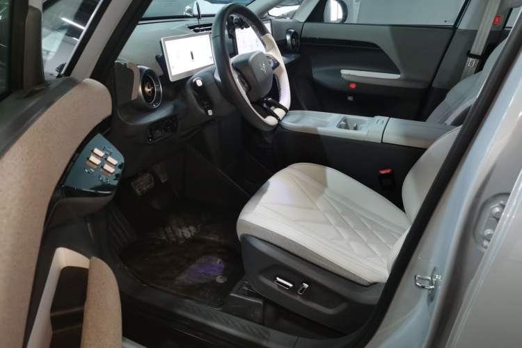 Used ARCFOX Kaola S 2024 PRO Left Front Seat