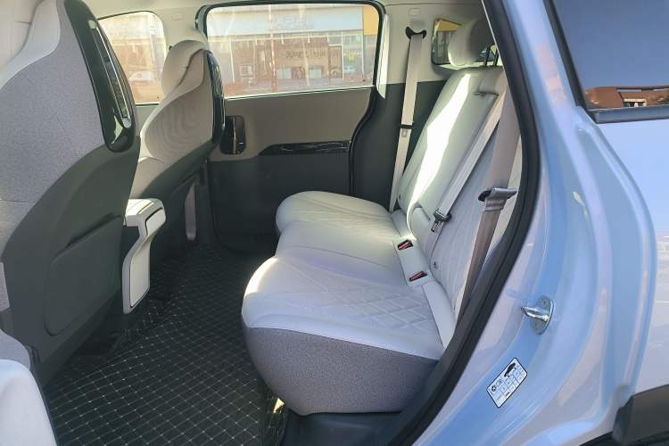 Used ARCFOX Kaola S 2024 AIR Left Rear Seat
