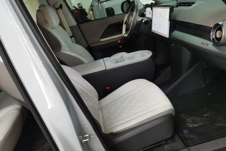 Used ARCFOX Kaola S 2024 PRO Right Front Seat