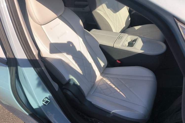 Used ARCFOX Kaola S 2024 AIR Right Front Seat