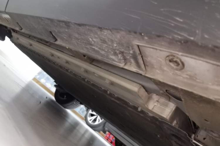 Used ARCFOX Kaola S 2024 AIR Right Side Sill