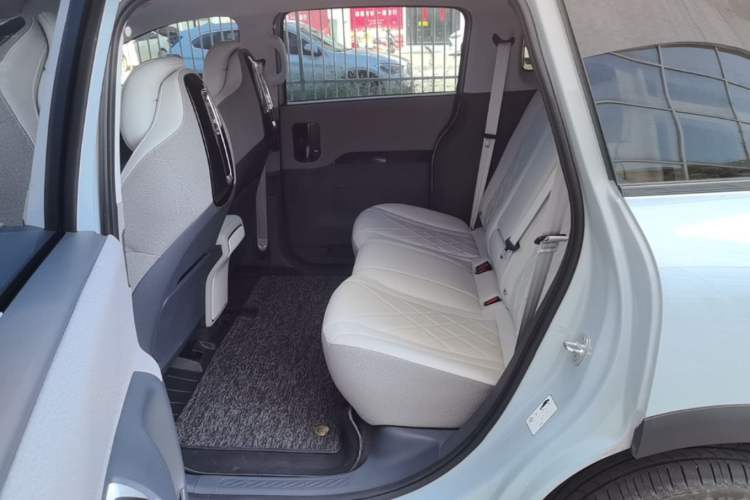 Used ARCFOX Kaola S 2024 PRO Left Rear Seat