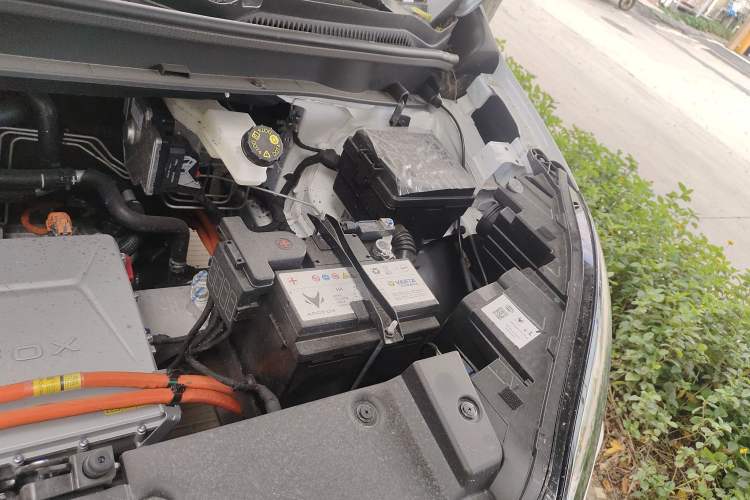 Used ARCFOX Kaola S 2024 AIR Engine Bay Left