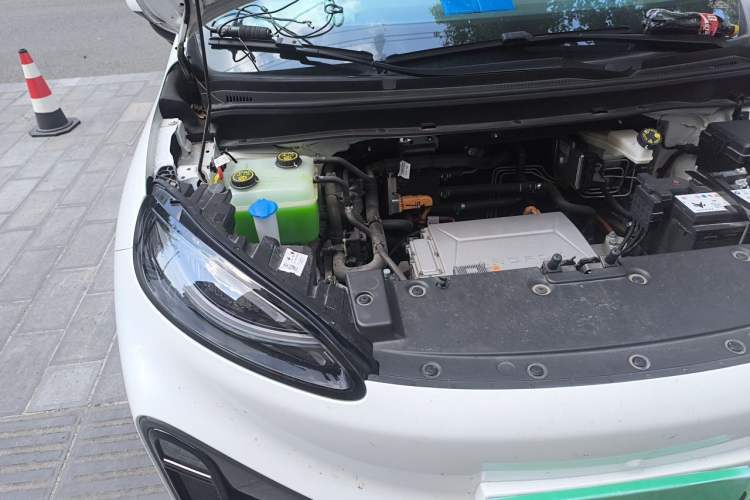 Used ARCFOX Kaola S 2024 AIR Engine Bay Right