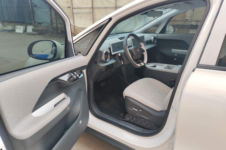 Used ARCFOX Kaola S 2024 AIR Interior 3