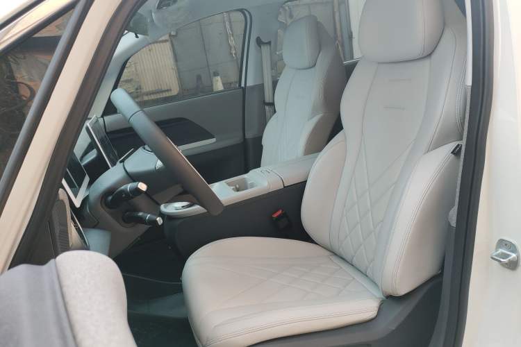 Used ARCFOX Kaola S 2024 AIR Left Front Seat