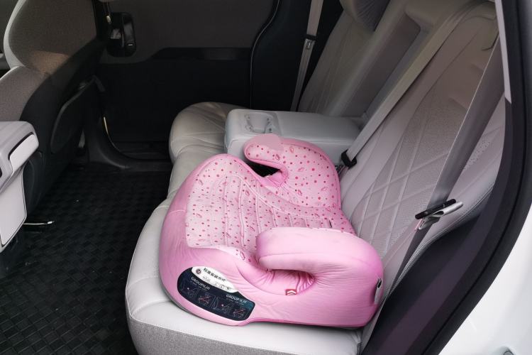 Used ARCFOX Kaola S 2024 PRO Left Rear Seat