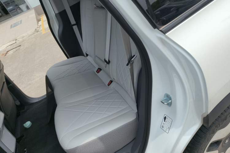 Used ARCFOX Kaola S 2024 PRO Left Rear Seat