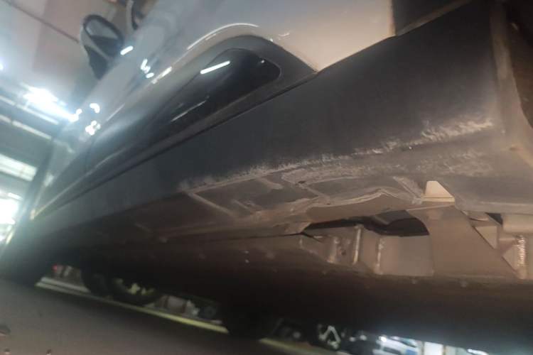 Used ARCFOX Kaola S 2024 AIR Left Side Sill