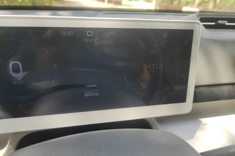 Used ARCFOX Kaola S 2024 AIR Odometer Close Up