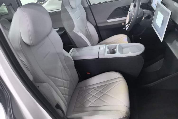 Used ARCFOX Kaola S 2024 PRO Right Front Seat
