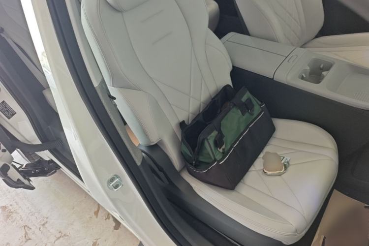 Used ARCFOX Kaola S 2024 AIR Right Front Seat