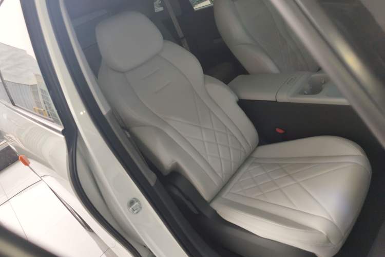 Used ARCFOX Kaola S 2024 AIR Right Front Seat
