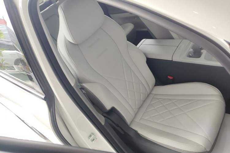 Used ARCFOX Kaola S 2024 AIR Right Front Seat