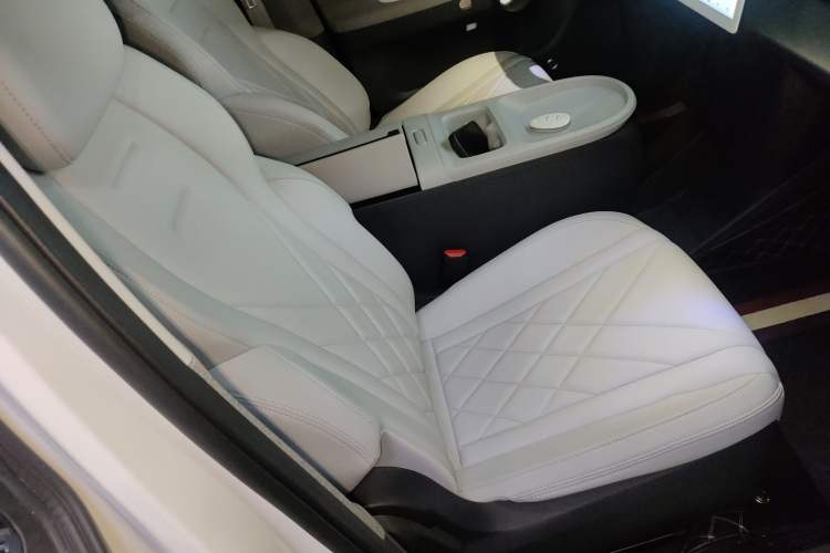 Used ARCFOX Kaola S 2024 AIR Right Front Seat