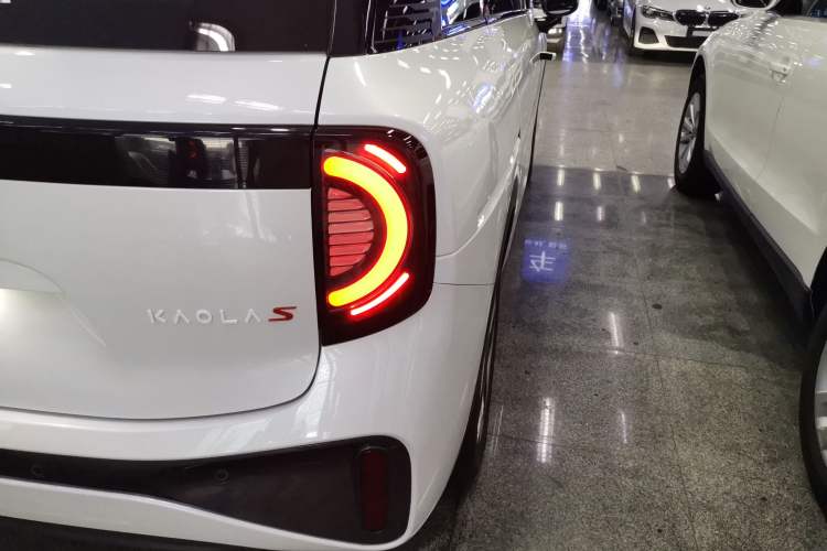 Used ARCFOX Kaola S 2024 PRO Right Rear Taillight