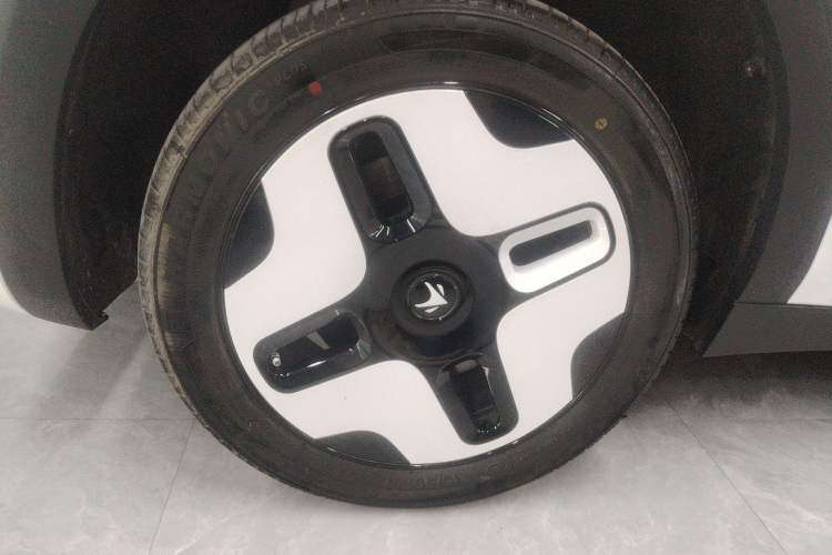 Used ARCFOX Kaola S 2024 PRO Right Rear Wheel Hub
