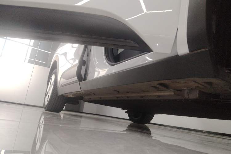 Used ARCFOX Kaola S 2024 PRO Right Side Sill