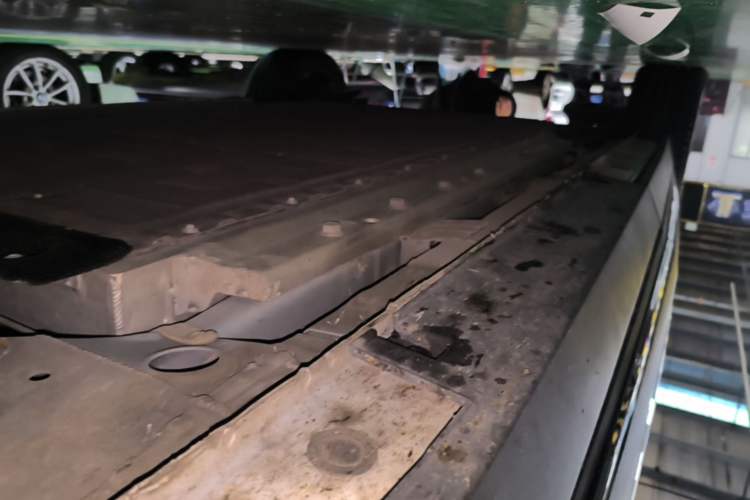 Used ARCFOX Kaola S 2024 AIR Right Side Sill