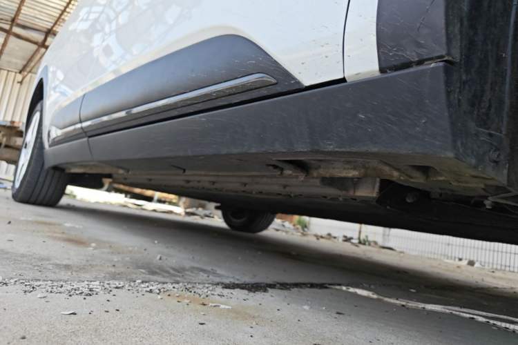 Used ARCFOX Kaola S 2024 AIR Right Side Sill