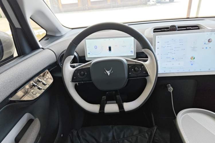 Used ARCFOX Kaola S 2024 AIR Steering Wheel