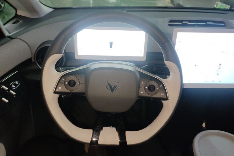 Used ARCFOX Kaola S 2024 AIR Steering Wheel
