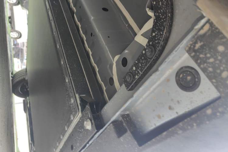 Used ARCFOX T1 2025 Model 425 PRO Chassis Rear Right