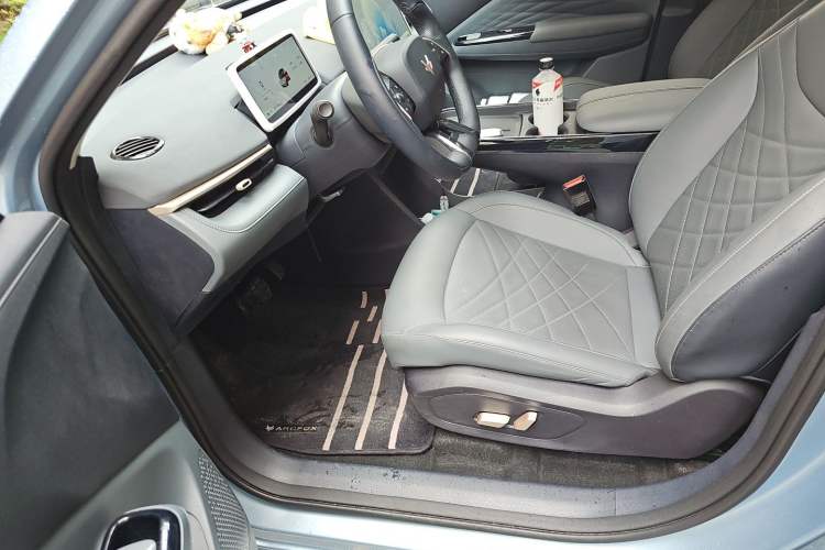 Used ARCFOX T1 2025 Model 425 PLUS Driver Seat