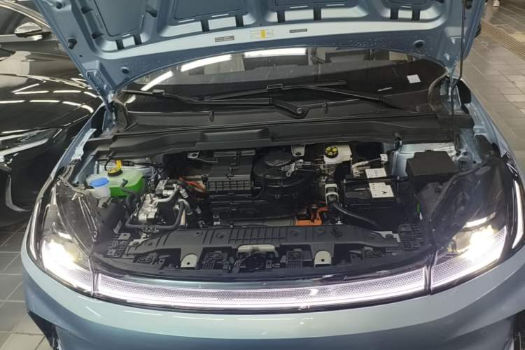 Used ARCFOX T1 2025 Model 425 PRO Engine Bay
