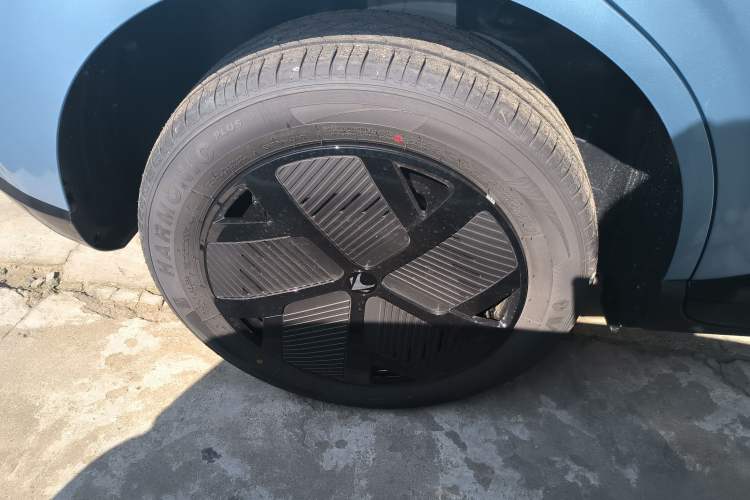 Used ARCFOX T1 2025 Model 320 PRO Exterior 3