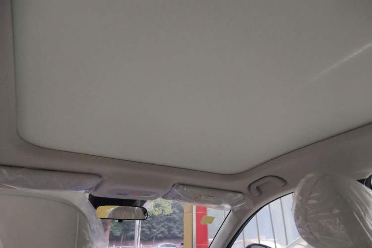 Used ARCFOX T1 2025 Model 425 PLUS Headliner