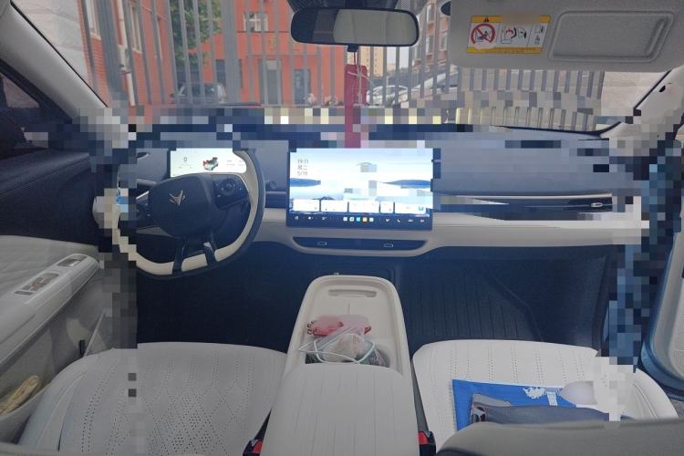 Used ARCFOX T1 2025 Model 425 PLUS Interior 2